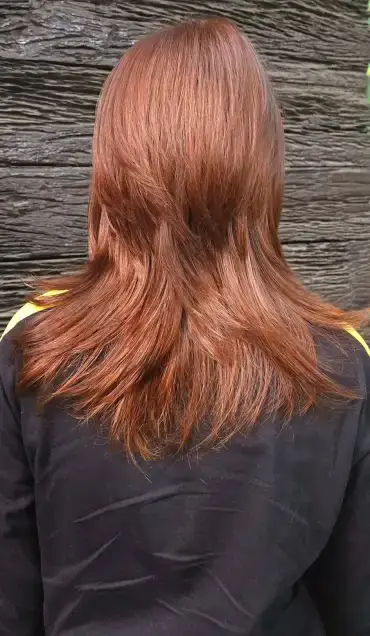 Henna hair colouring services