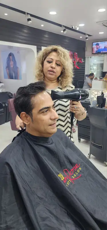 Scalp treatment and head massage services